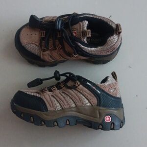 Swiss Gear pro hiking shoes for baby